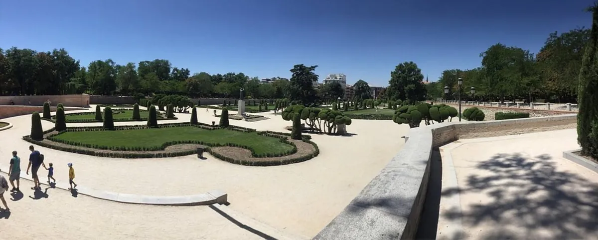 丽池公园 - Madrid