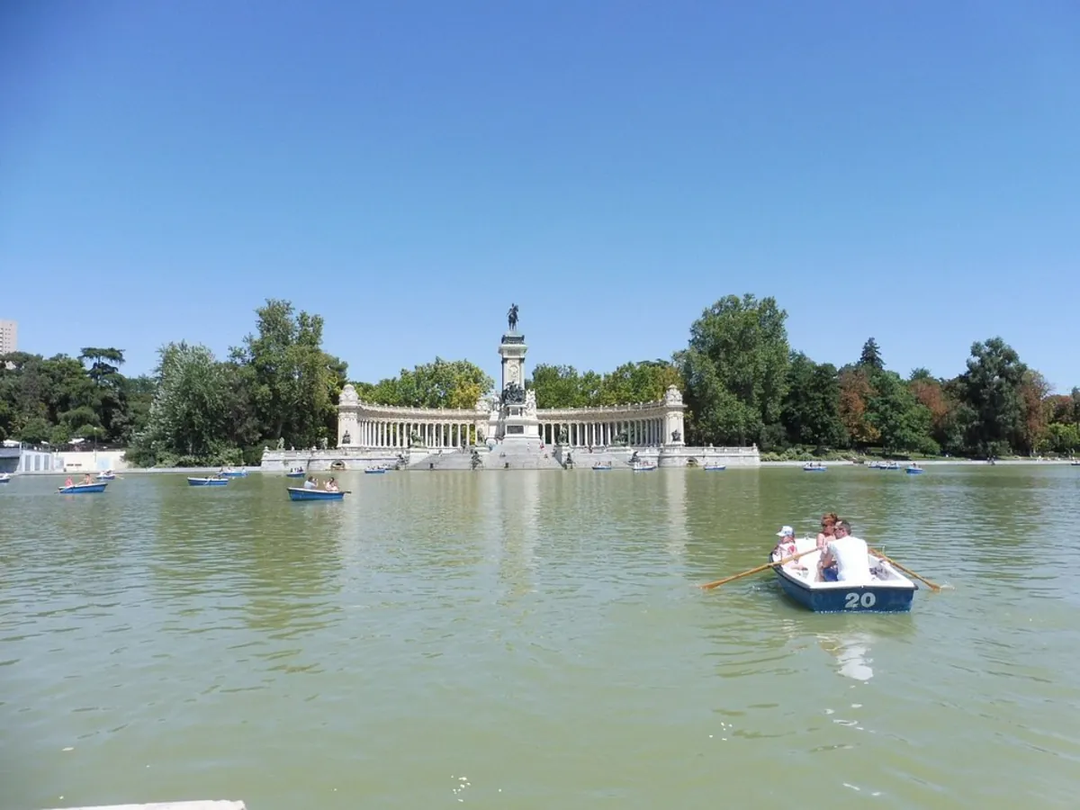 丽池公园 - Madrid