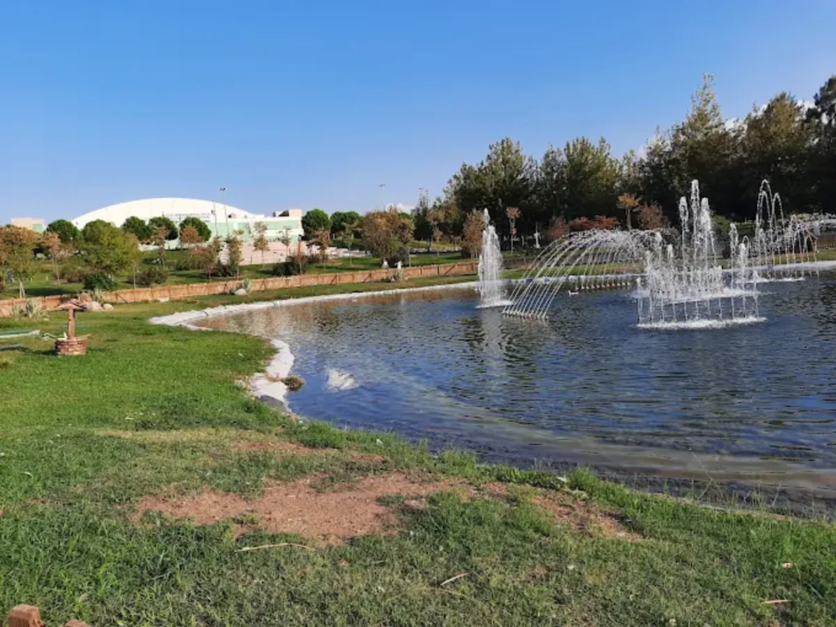 Aşık Veysel 休闲区 – 狗友好型公园（博尔诺瓦） - İzmir