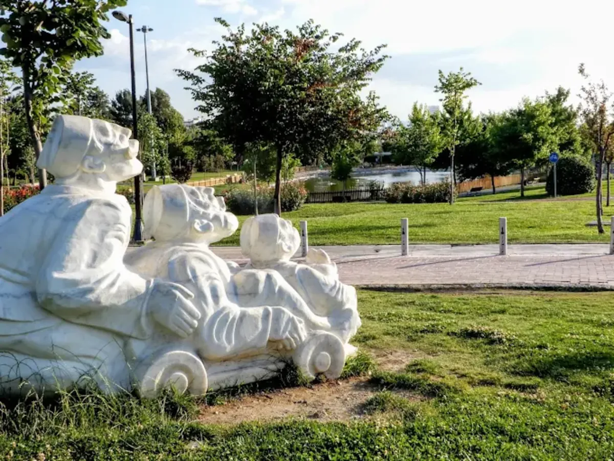 Aşık Veysel 休闲区 – 狗友好型公园（博尔诺瓦） - İzmir