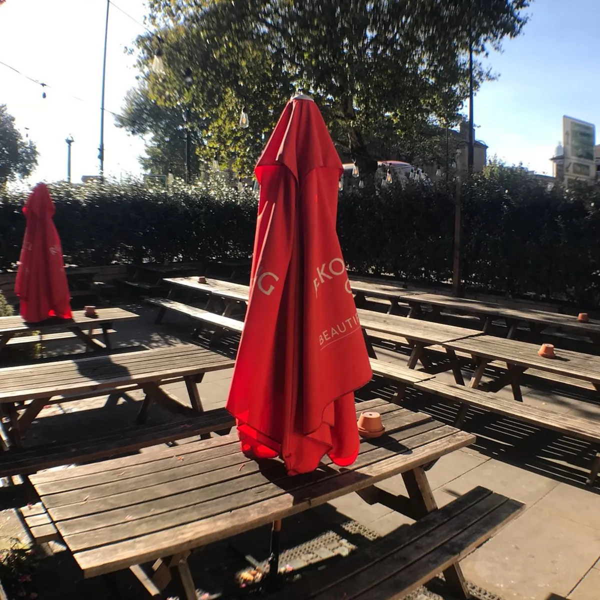 狗屋咖啡馆 - London