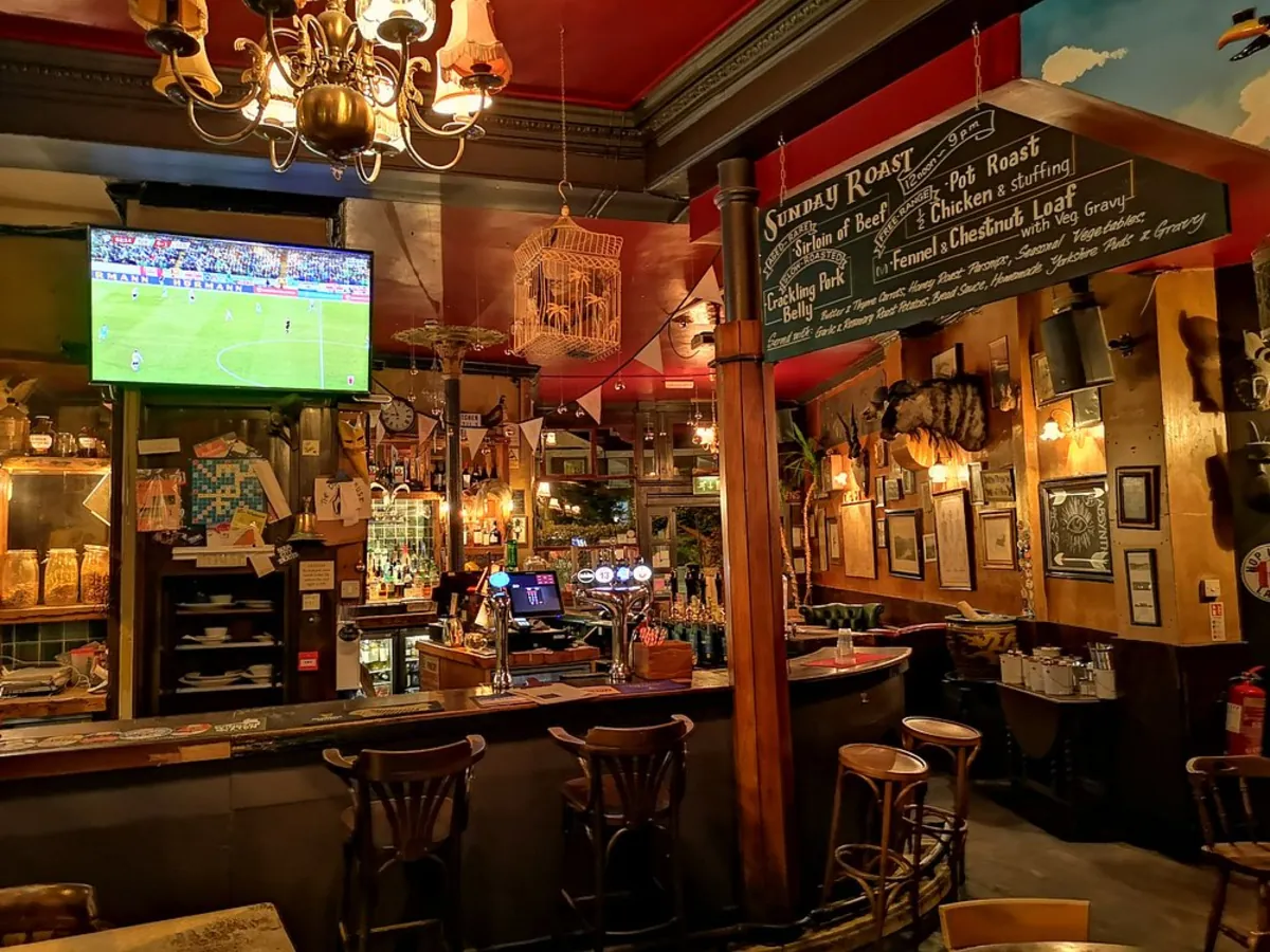 狗屋咖啡馆 - London