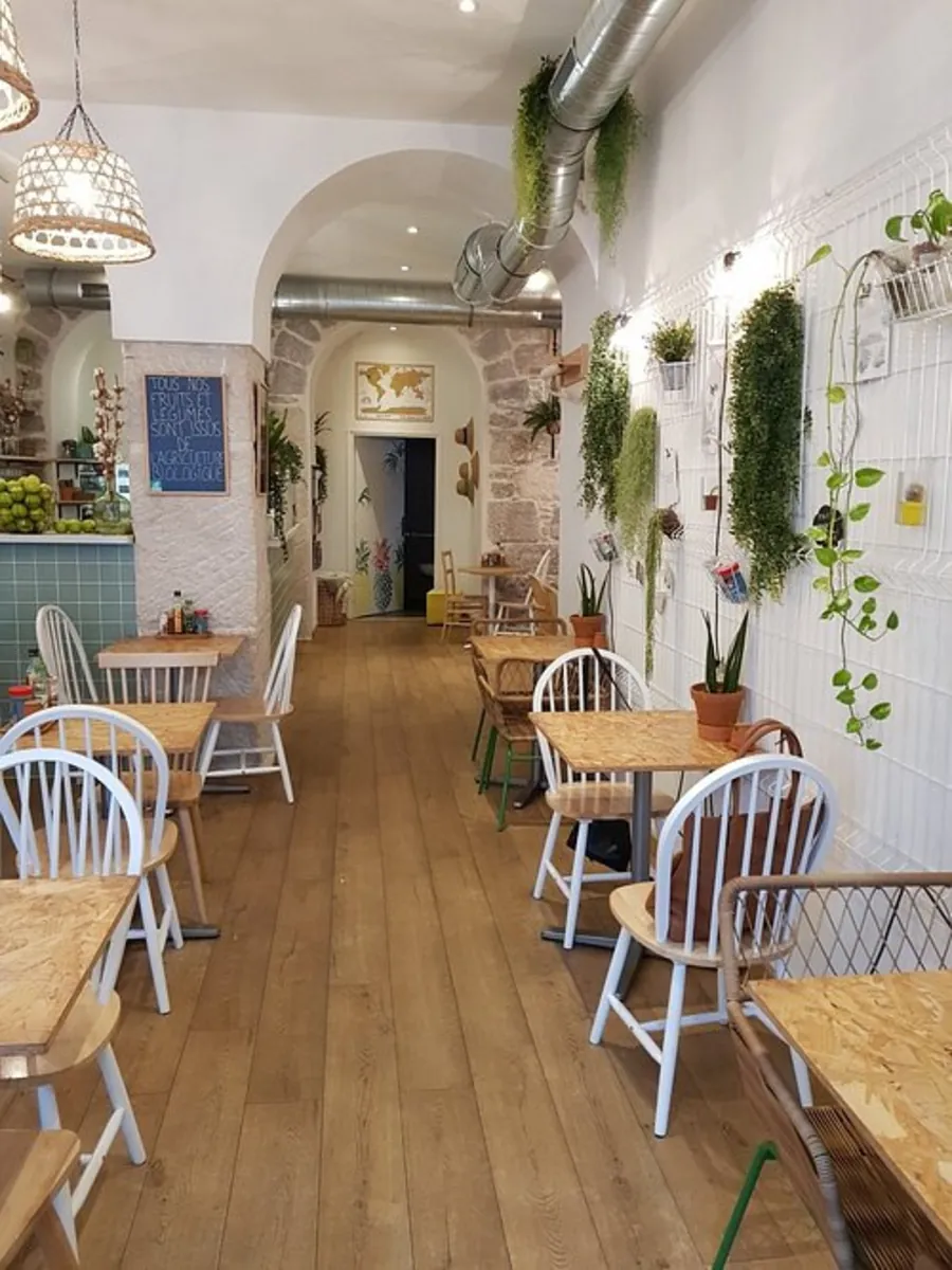 Paper Plane Coffee - Nice