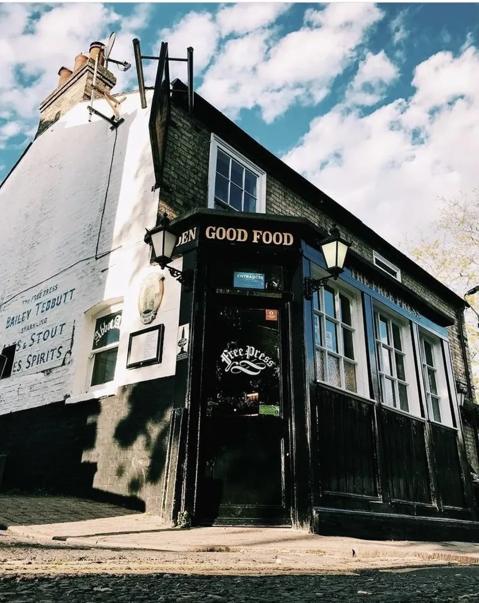 Özgür Basın - Cambridge